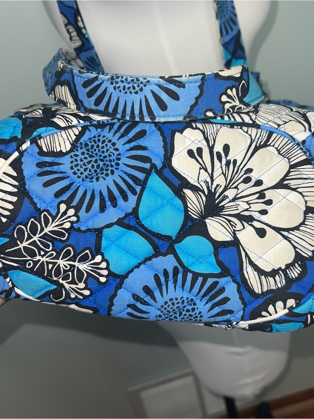 Vera Bradley Blue Floral Tote Bag Quilted Cotton Shoulder Purse - Picture 10 of 10